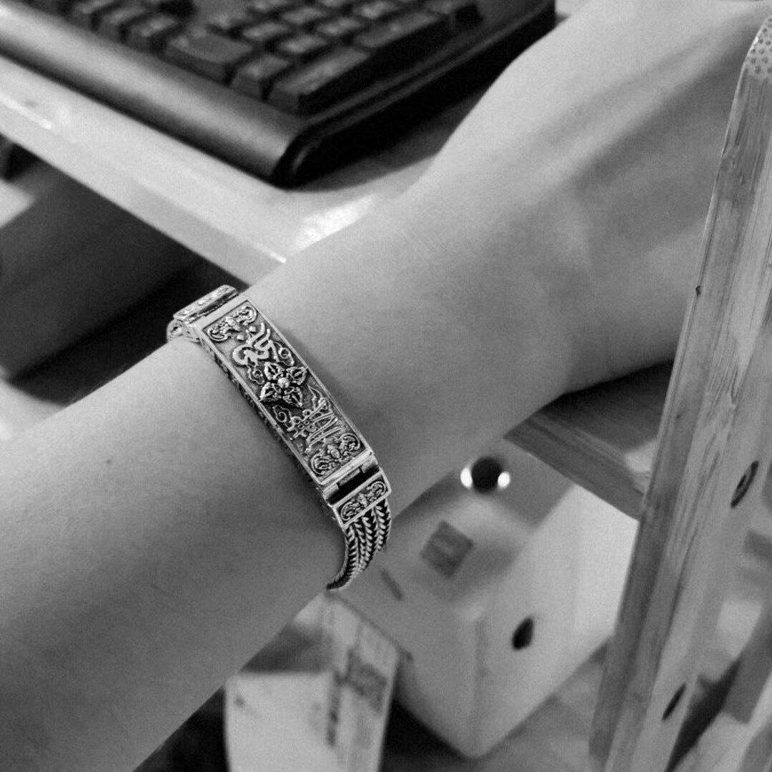Handmade Sterling Silver Mantra Bracelet – Powerful Tibetan Talisman for Protection, Wealth, Love & Success – Om Mani Padme Hum Buddhist Amulet Gift for Men